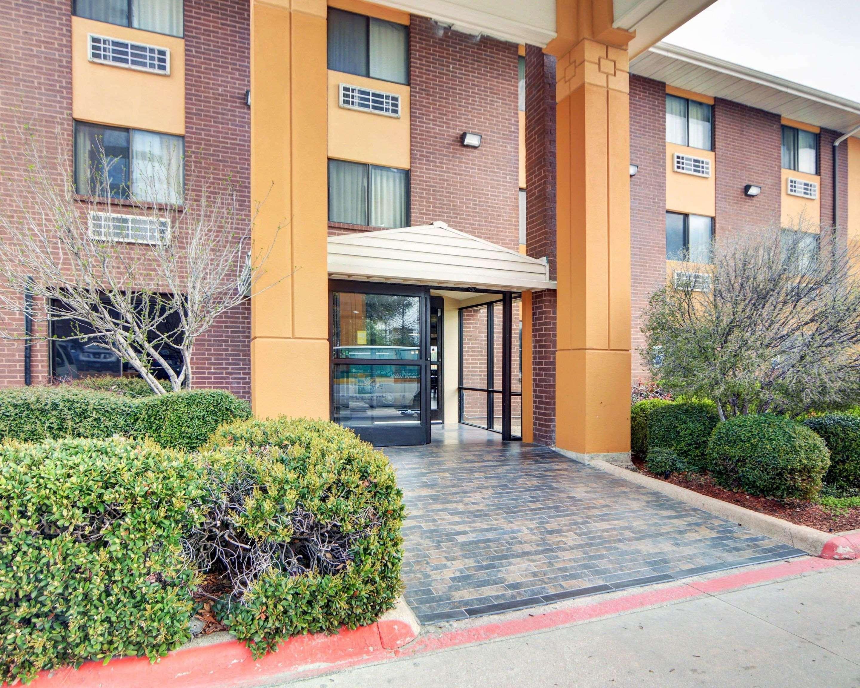 Quality Inn Dfw Airport North - Irving Exterior foto